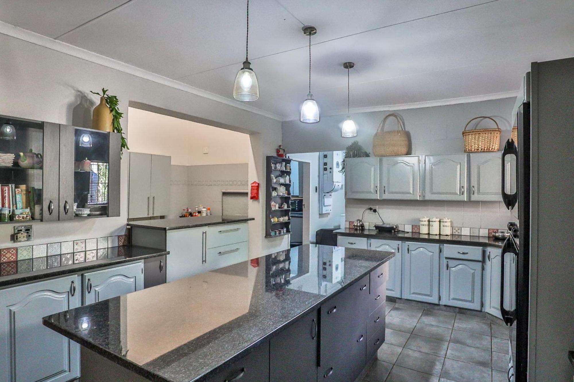 Sunset Ridge Guest House Рустенбург Екстериор снимка