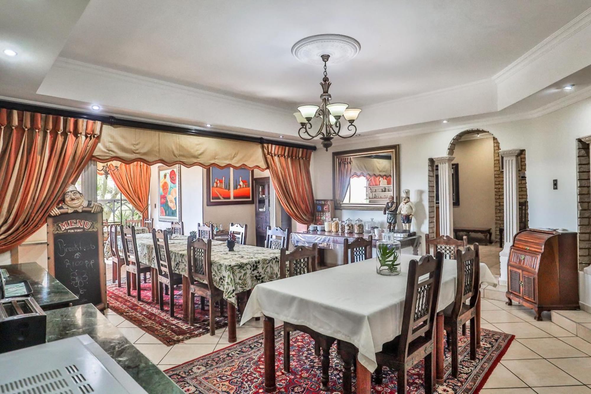 Sunset Ridge Guest House Рустенбург Екстериор снимка