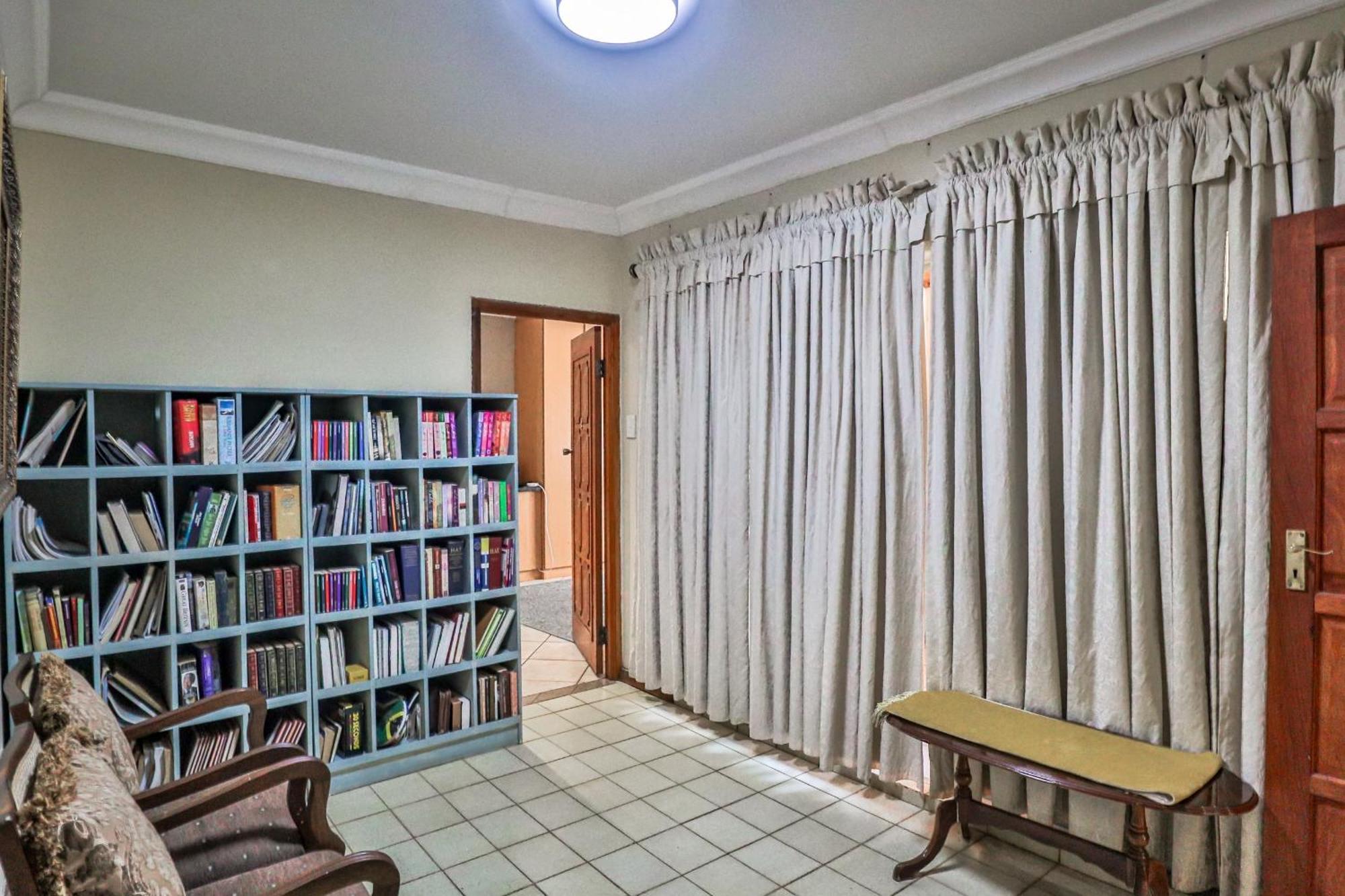 Sunset Ridge Guest House Рустенбург Екстериор снимка